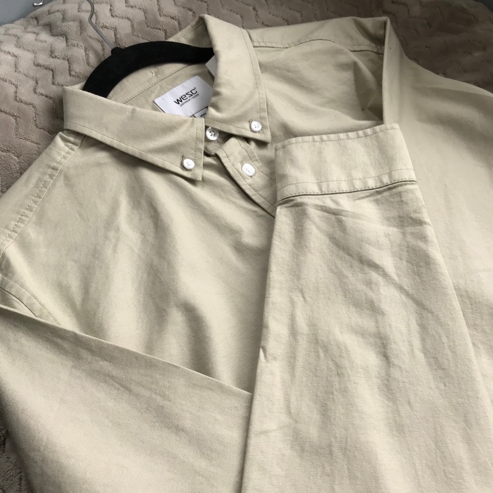 Men’s Khaki Button Down